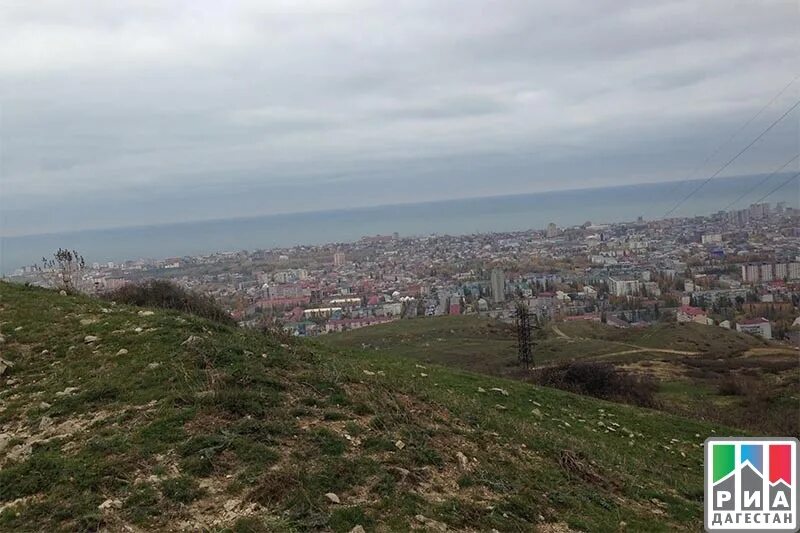 Гора тарки тау. Гора Тарки-Тау и смотровая площадка. Гора Тарки Тау в Махачкале. Гора Тарки Тау в Махачкале смотровая площадка. Тарки Тау Махачкала смотровая площадка.