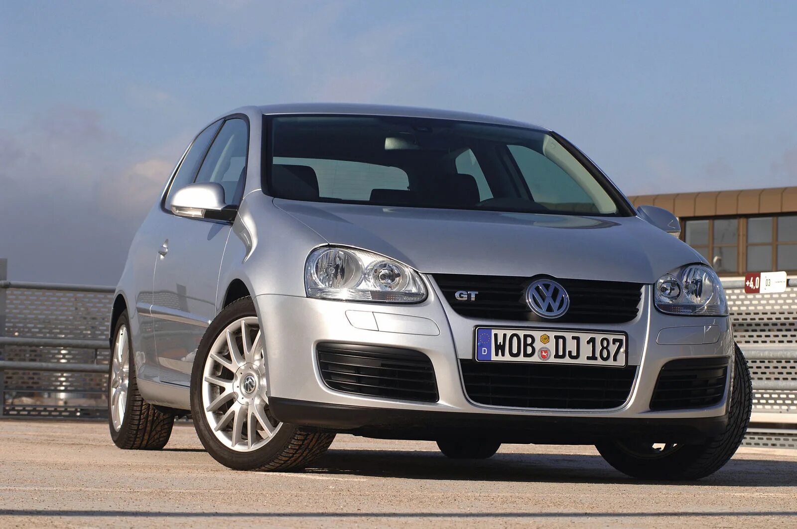 Гольф 5 gt. Гольф 5 gt. Volkswagen golf gt 2005 года. Golf 5 gt tsi. Гольф 5 gt.