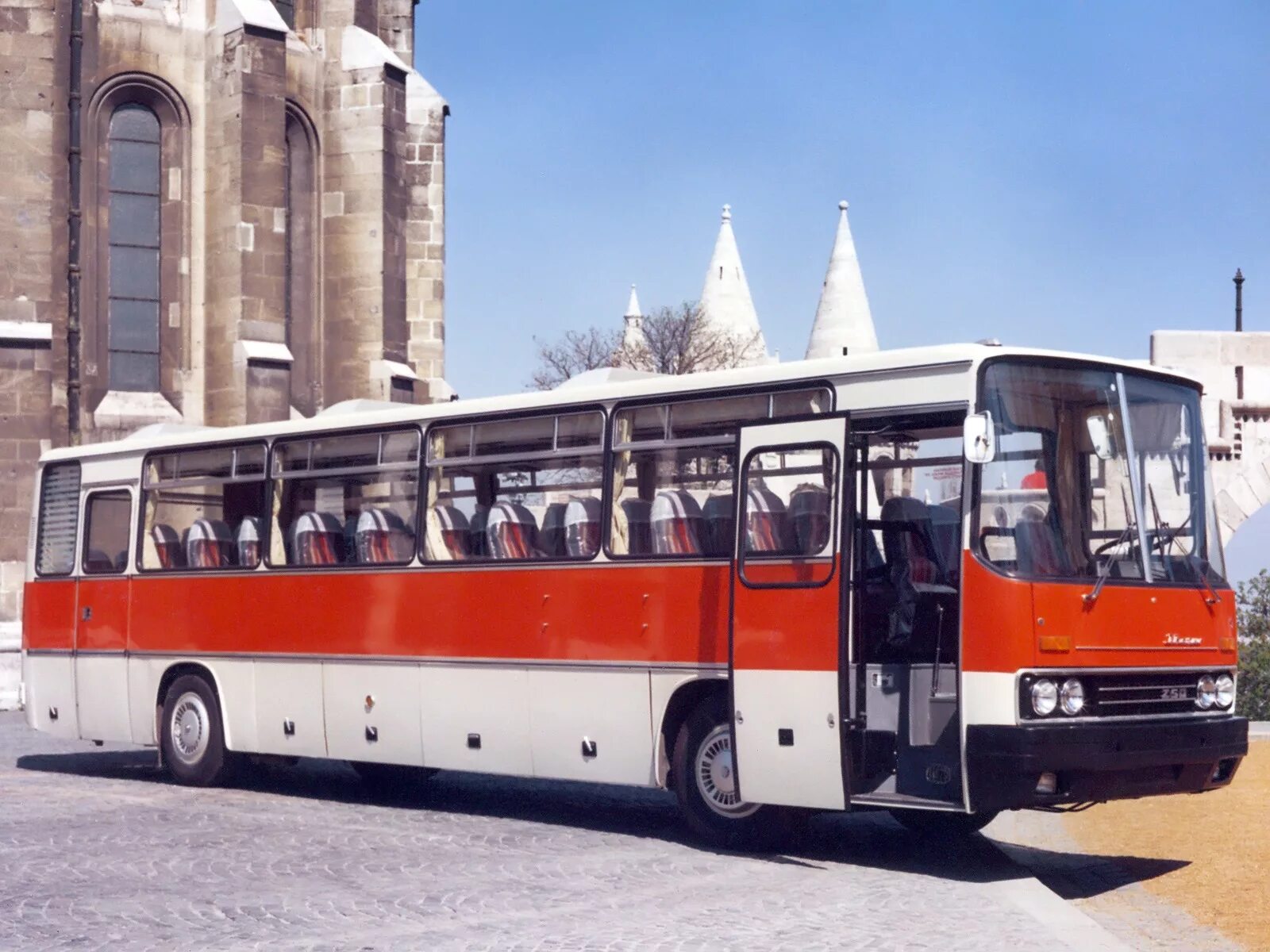 Икарус 250. Автобусы Икарус в СССР. Икарус 250 Венгрия. Икарус 520. Икарус это
