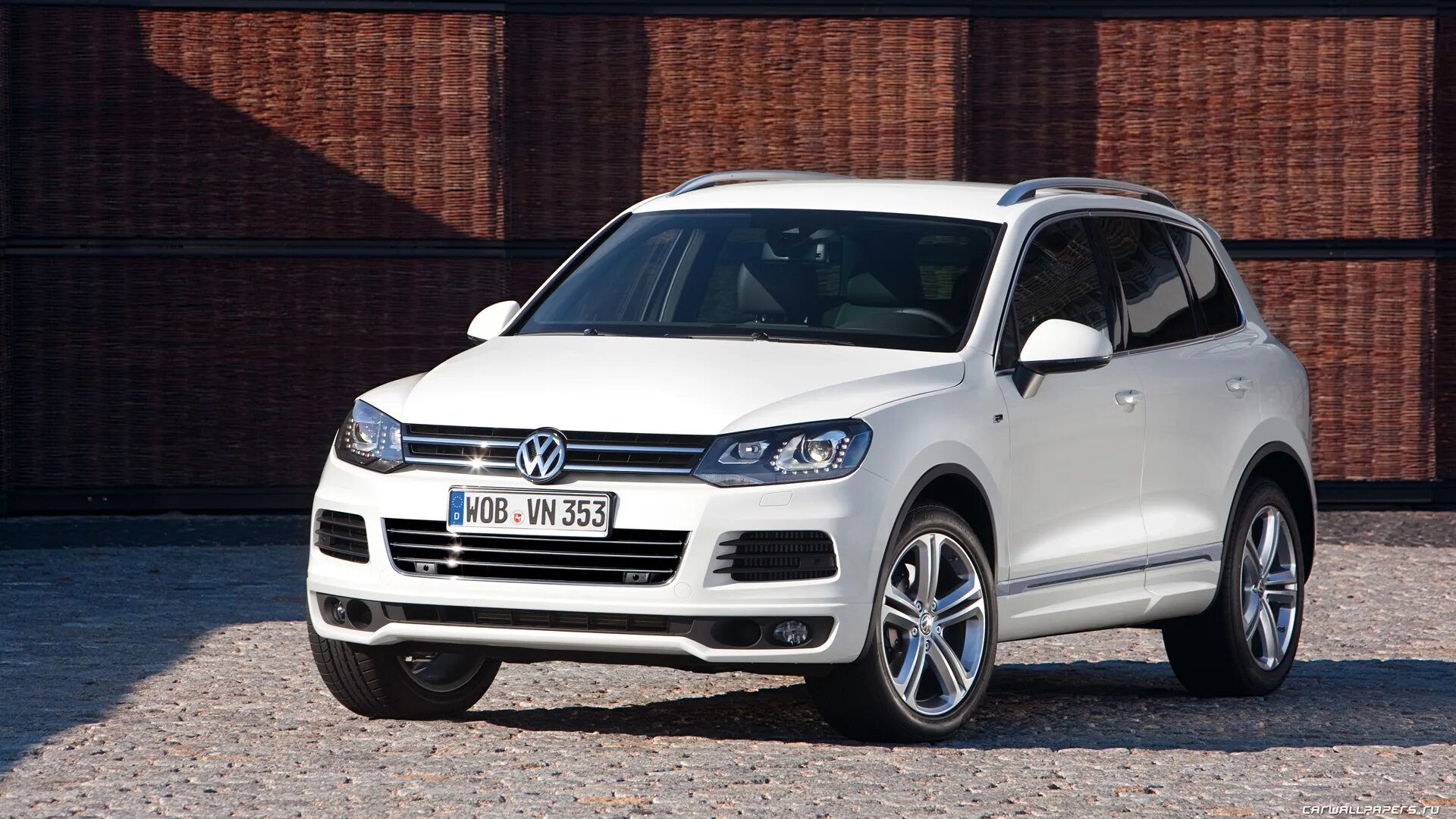 Volkswagen touareg r line r21. Volkswagen touareg 2015 r line. Volkswagen touareg 2 r-line. Фольксваген туарег 2012. Touareg r line.