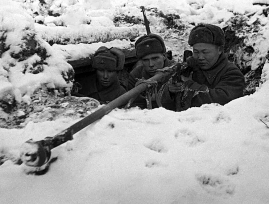 19 декабря 1941. Контрнаступление декабрь 1941. Бойцы РККА В сражении под Москвой.