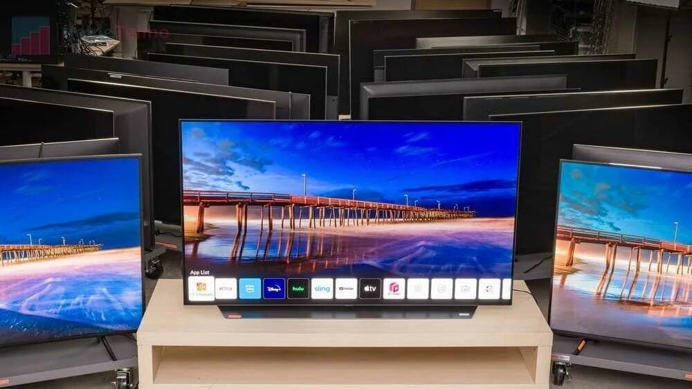 Samsung 2023 тв. Лучший китайский телевизор 2023. Лучший китайский телевизор 2023. Телевизор royal. Самсунг телевизоры олед.