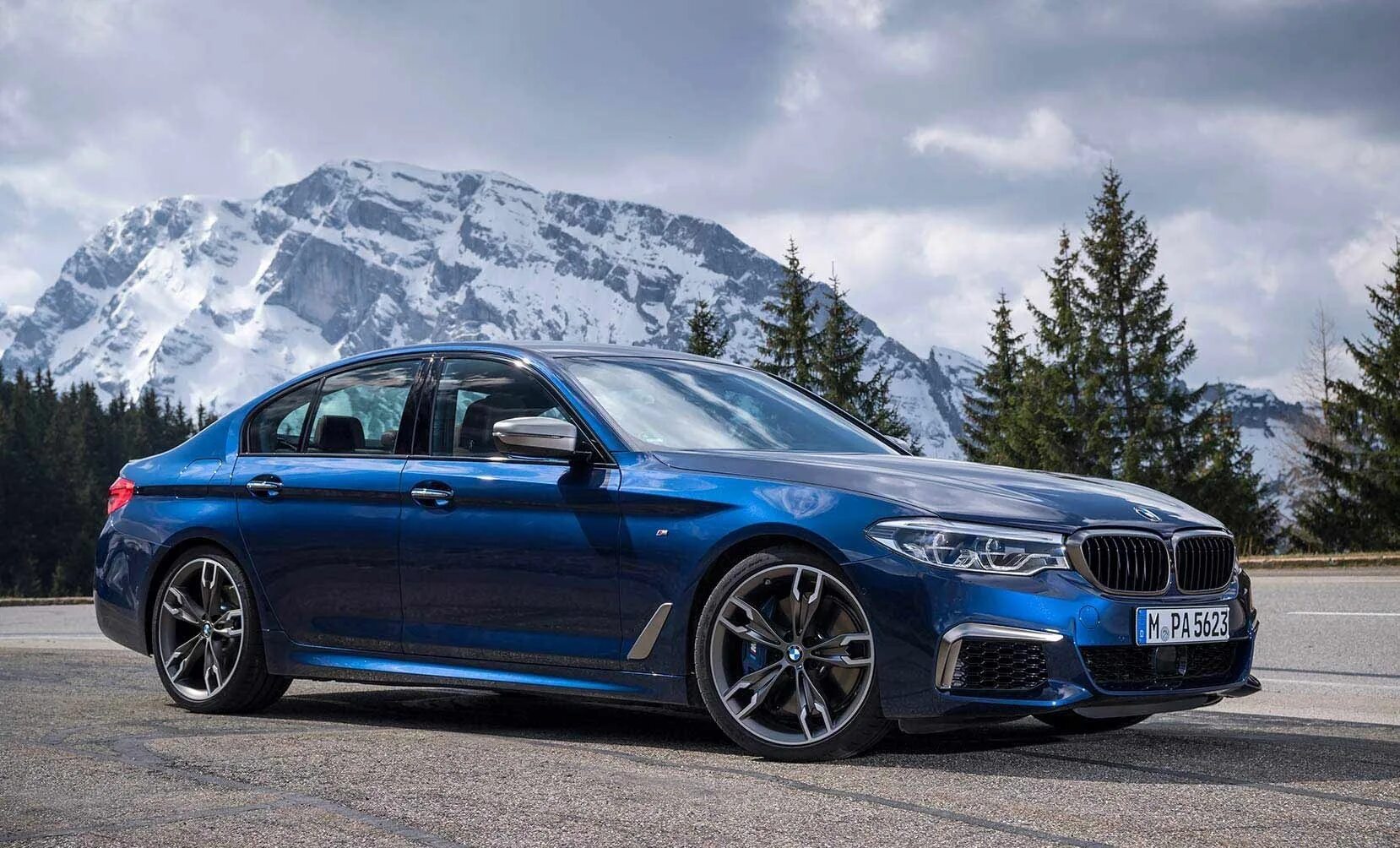 BMW m550i XDRIVE. BMW m5 550i. БМВ м5 g30. BMW 5 g30. М5 д