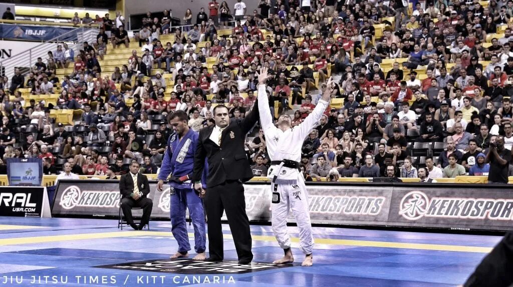 IBJJF World Championship. Jiu Jitsu Championship. Джошуа джитсу Хон. Царство джитсу.