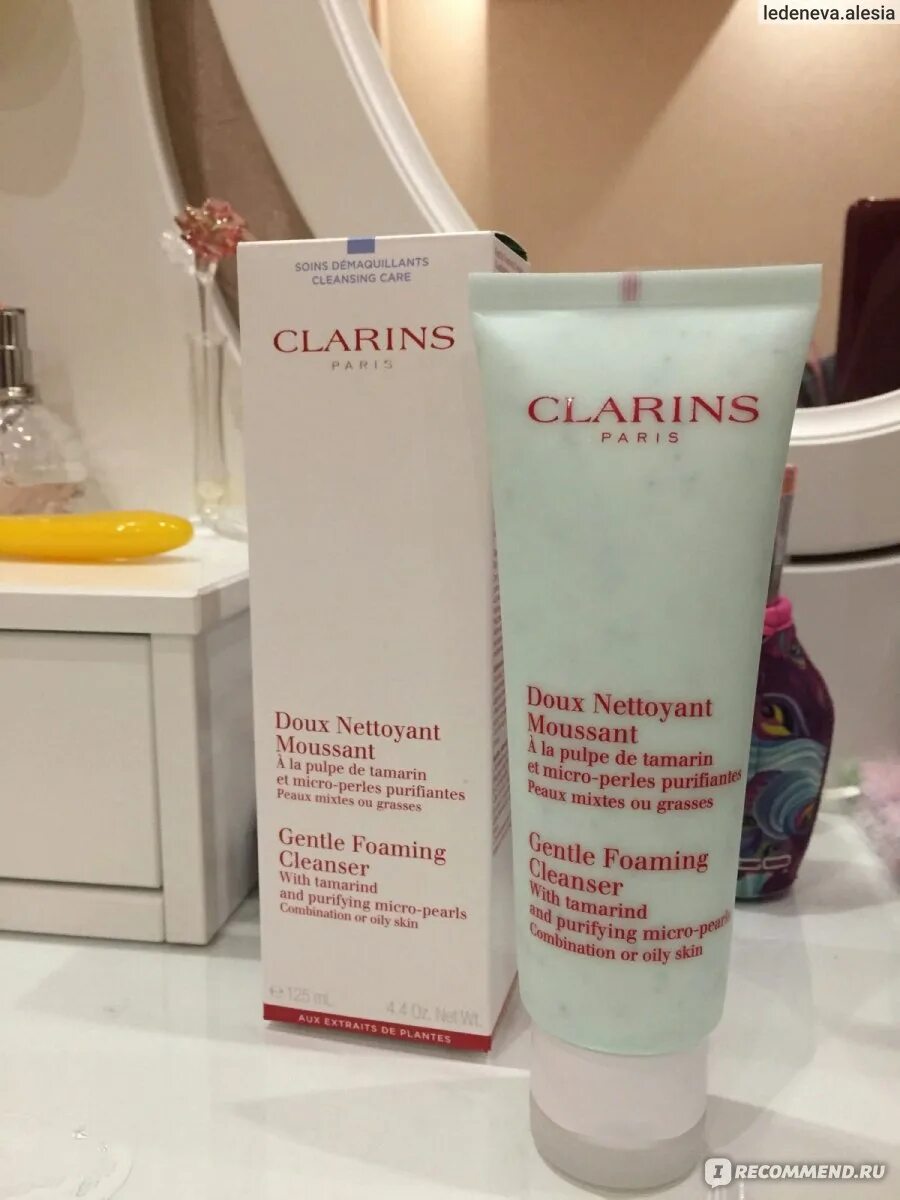 Кларанс для умывания с хлопком. Clarins gentle foaming. Physio radiance gentle foaming cleanser. Gentle foaming hydrating cleanser clarins. Doux nettoyant moussant от clarins.