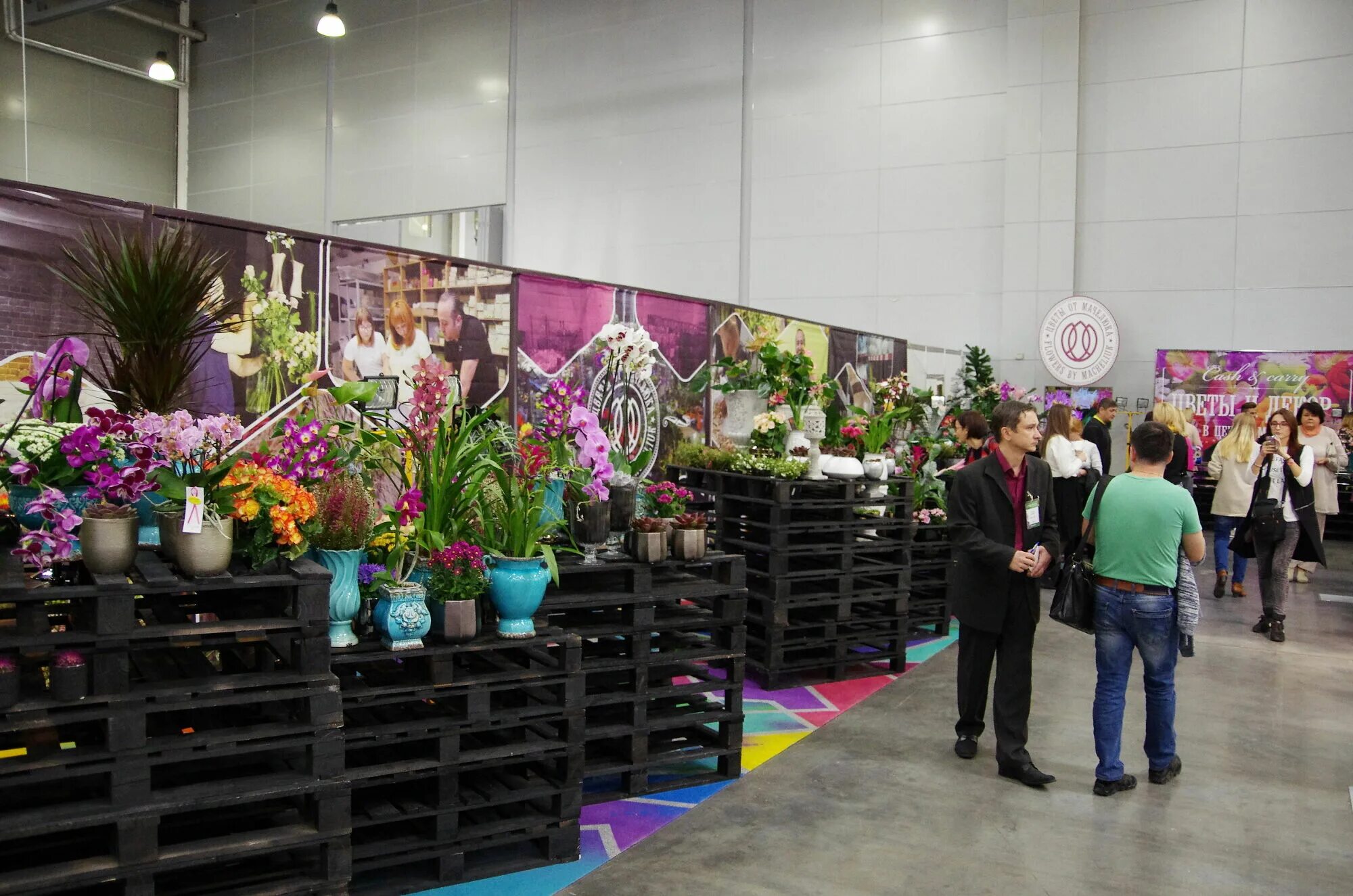 Крокус Экспо цветы. FLOWERSEXPO ЦВЕТЫЭКСПО 2022. Выставка цветов в Крокусе. Выставки садовых растений в Москве.