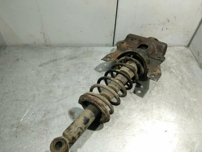 Kyb 349038 амортизатор задний. Амортизатор задний хендай соната. Амортизатор hyundai sonata yf. Амортизатор hyundai sonata. Хендай соната нф задний амортизатор цена.