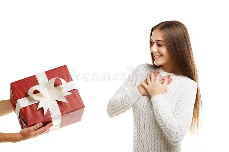 Девушка в шапке. Подарок женщине. Подарок девушке. Девушка в восторге от подарка. Новогодний подарок девушке.