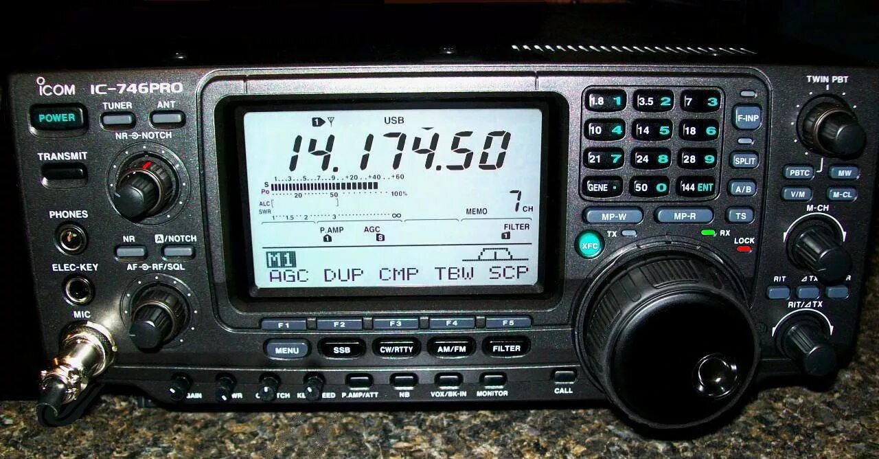 Icom ic-746pro. Трансиверы Icom 746pro. Icom ic-746. Трансивер Icom ic-746. Авито купить трансивер кв бу для радиолюбителей