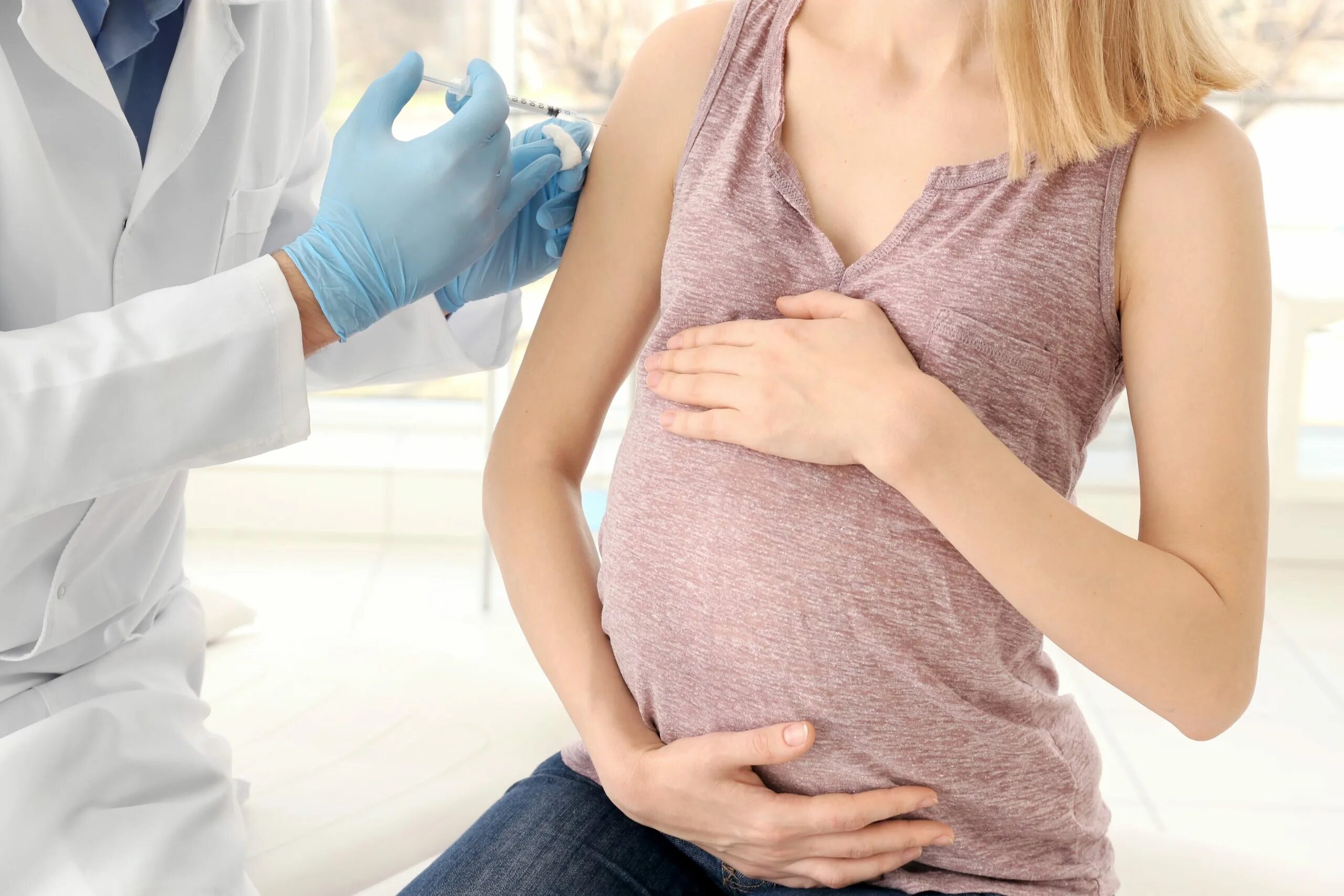 Вакцинация беременных. Прививка беременным. Вакцинация беременных. Делают ли прививки во время беременности. Прививка беременным.