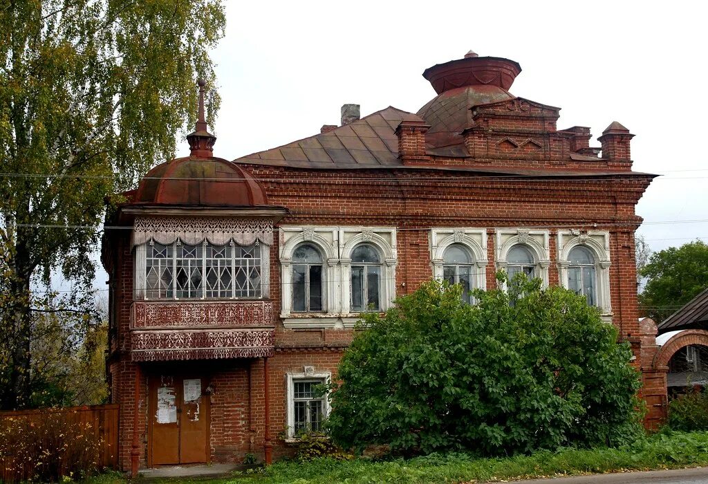 Погода в сусанино гатчинского района. Усадьба Осипова Сусанино. Дом купца Осипова Сусанино. Дом и д Осипова село Сусанино. Усадьба Осипова Костромская область.