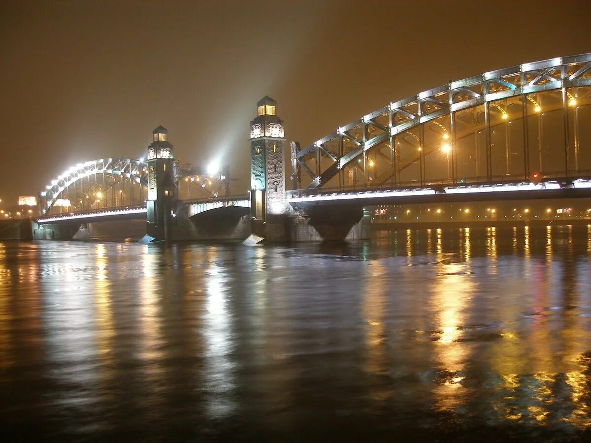 Большеохтинский мост в Санкт-Петербурге. Мост Петра Великого Большеохтинский мост. Большеохтинский мост белыетночи. Мост Петра Великого разводной Питер.