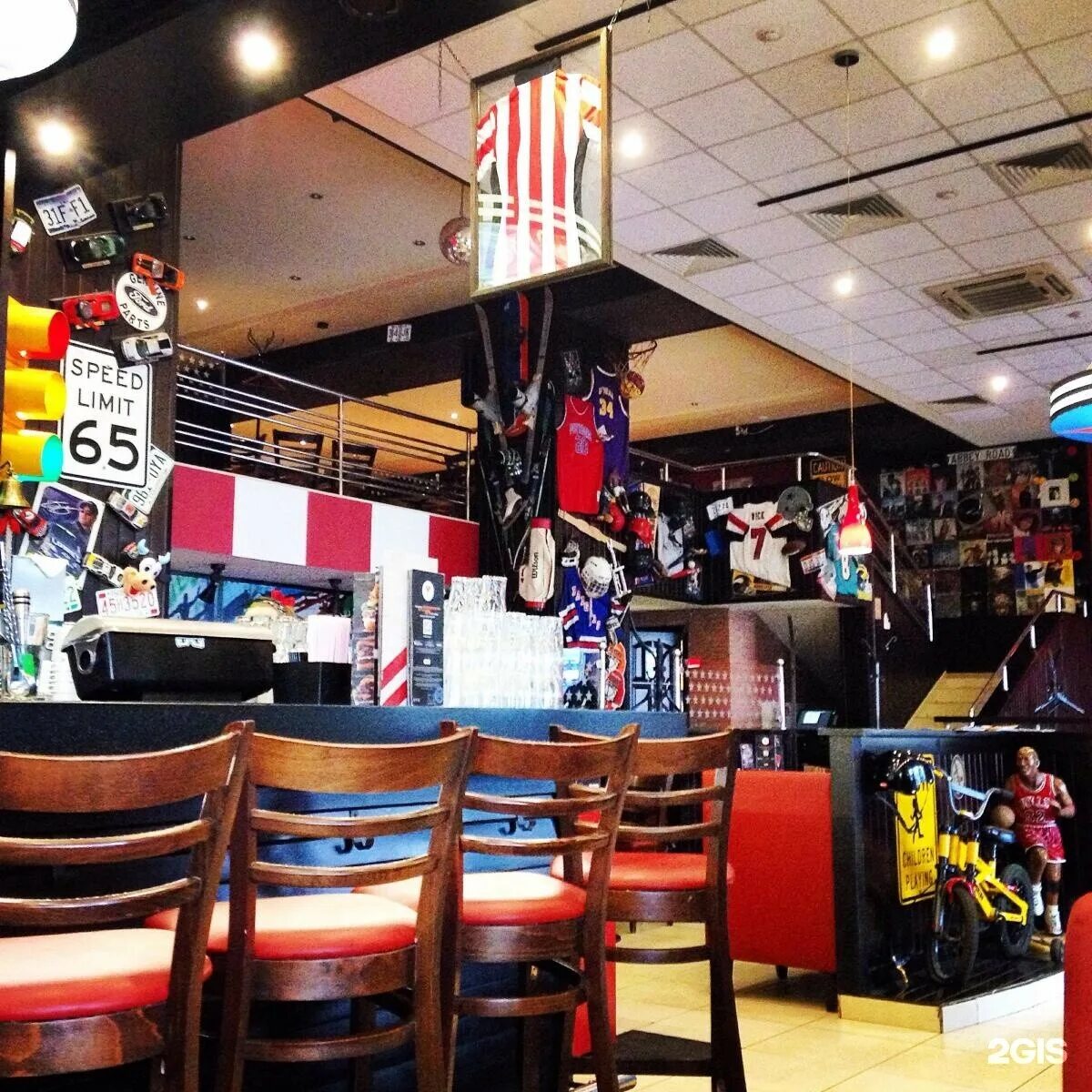 Фото: Tgi Fridays, ресторан, Химки, микрорайон ИКЕА, 1 - Яндекс Карты