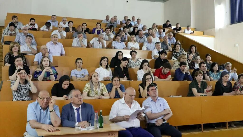 Лмс дгму. Дгму лекционный зал. гаджи ильясович дгму киблаев.