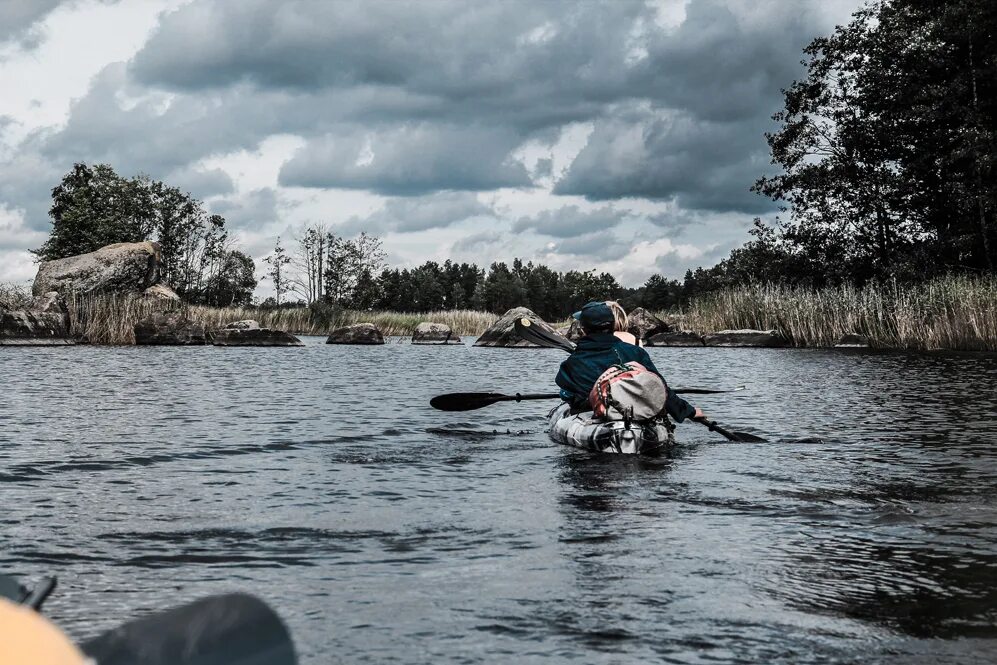выпадающая река. выпадающая река. змеи на островах вуоксы. река скнига тульская область. речные перекаты.