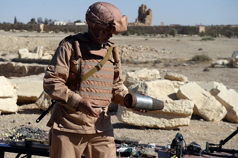 Саперы в пальмире. Фильм про саперов в сирии. Российские саперы в сирии. Про саперов в сирии российский. Российские саперы в пальмире.