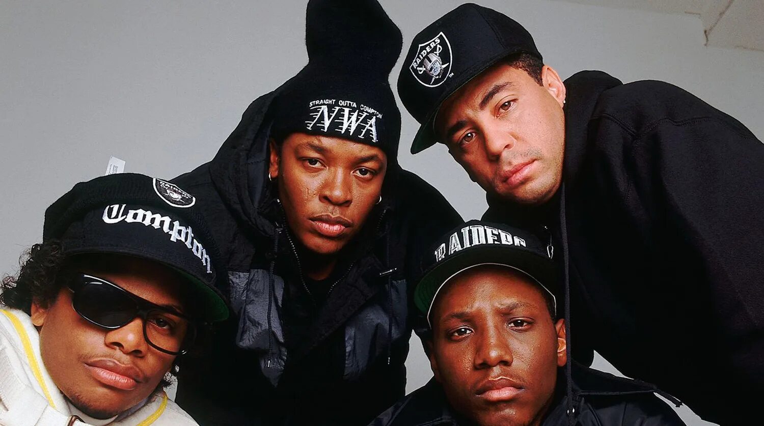 Снуп дог 1990. Хип хопперы субкультура. Группа nwa участники. Supreme ntm коллектив. Supreme рэп группа.