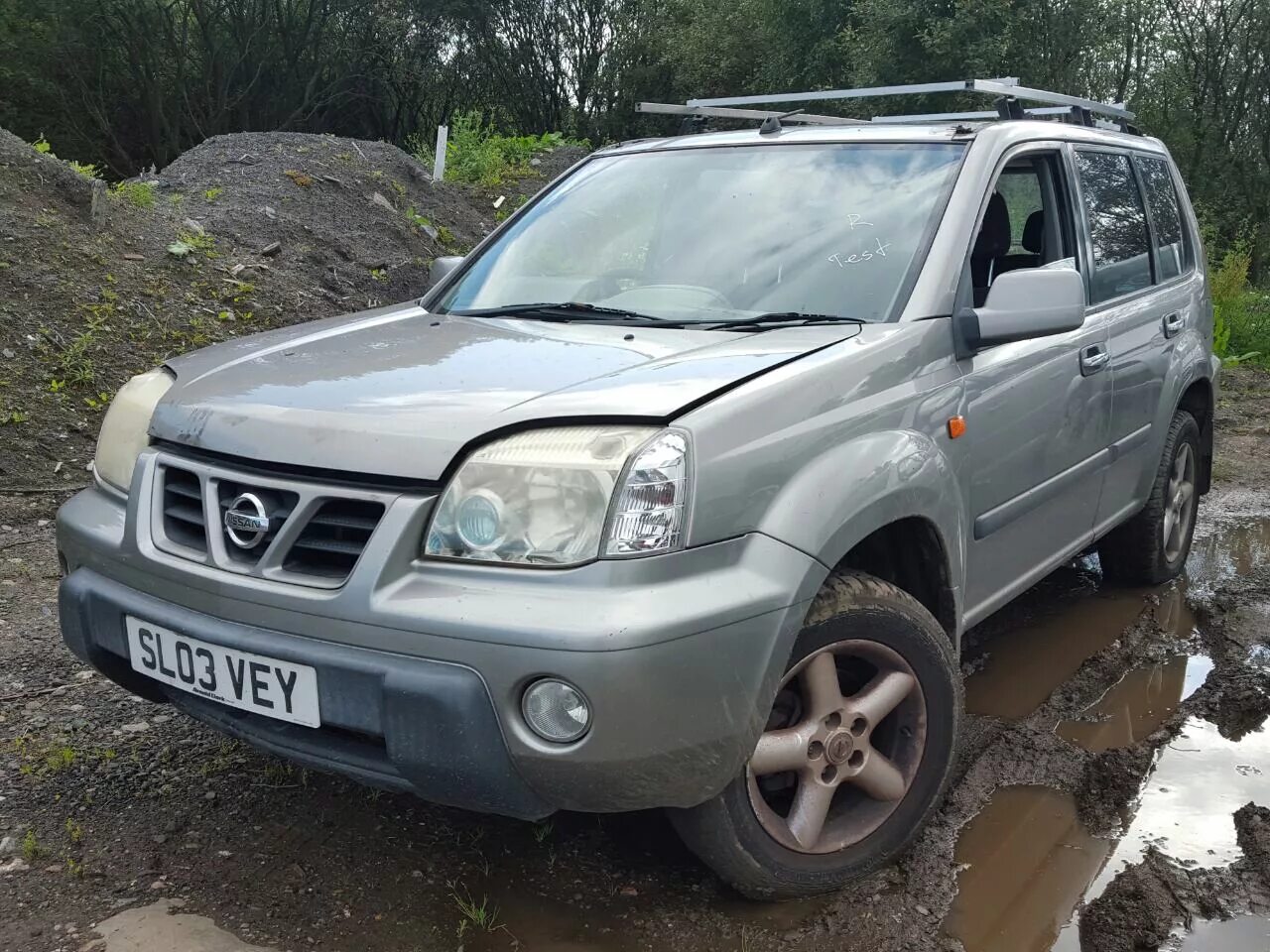 Nissan x-Trail t30 2003. Разборка Ниссан. Исанок Икстреил машина. Икстреил зелёный. Разбор ниссан х трейл