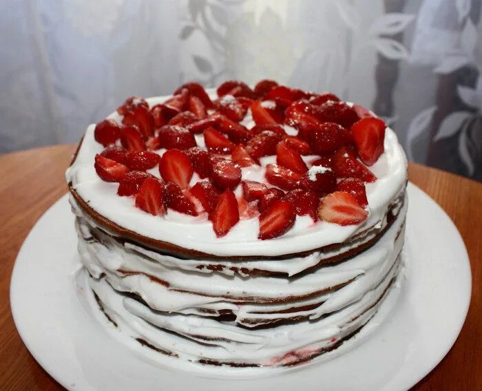 Высоцкая торты. Торт клубничный лес. Клубничный лес торт от Юлии Высоцкой. Торт от Высоцкой.
