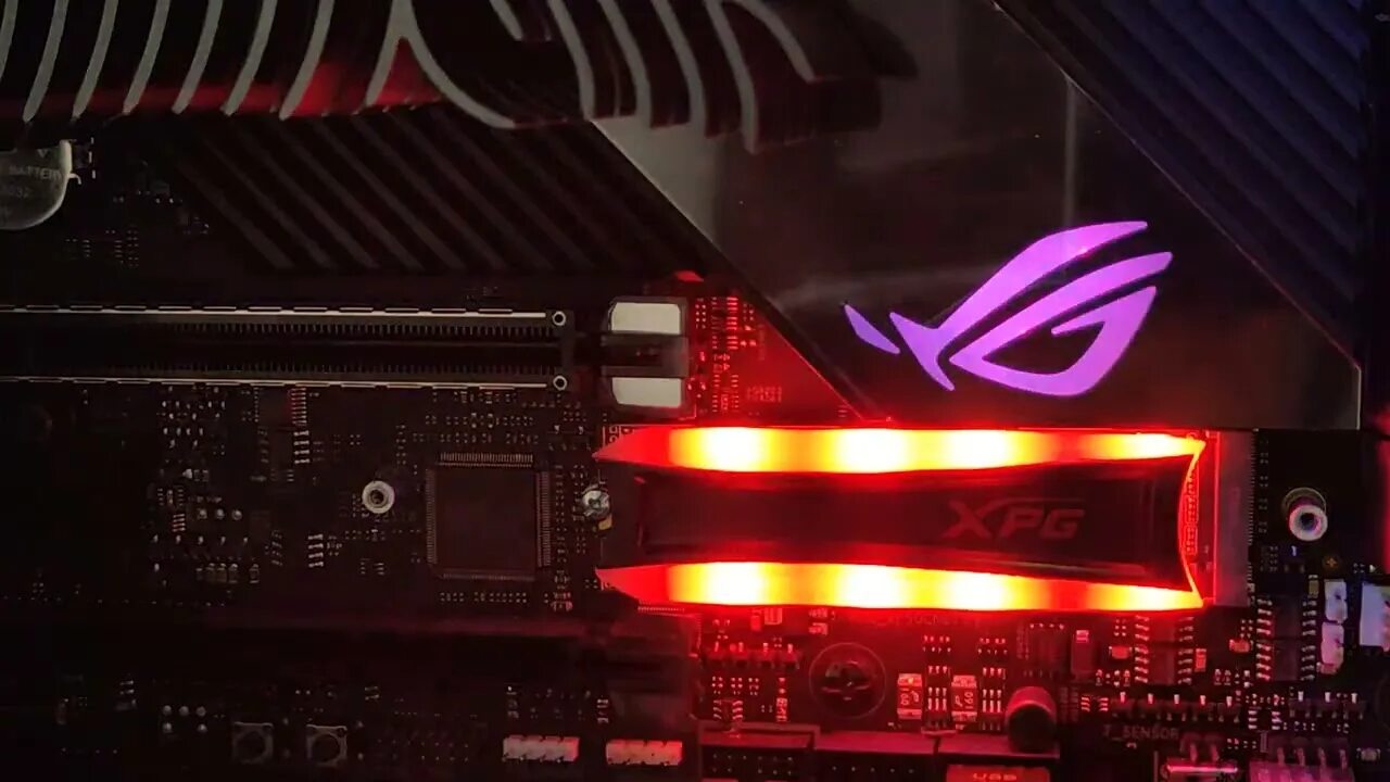 Xpg spectrix d35g rgb. 512 гб ssd m.2 накопитель adata xpg spectrix s40g rgb [as40g-512gt-c]. spg spectrix s40g 512gb. внутренний ssd диск adata xpg spectrix s40g rgb. xpg spectrix d20.