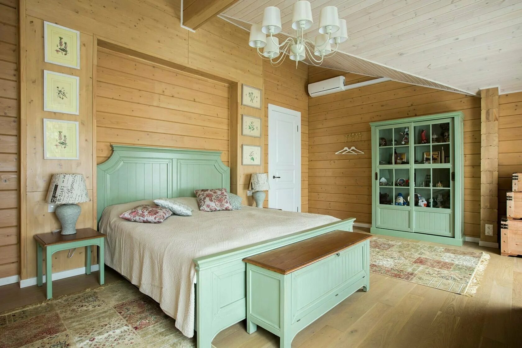 Дизайн комнат в деревянном доме. Tikkurila зеленый имитация бруса. Имитация бруса (Вуд-Хаус) сосна. Имитация бруса внутри Тиккурила. Тиккурила имитация бруса в интерьере.