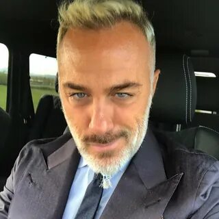 Танцующий миллионер сколько