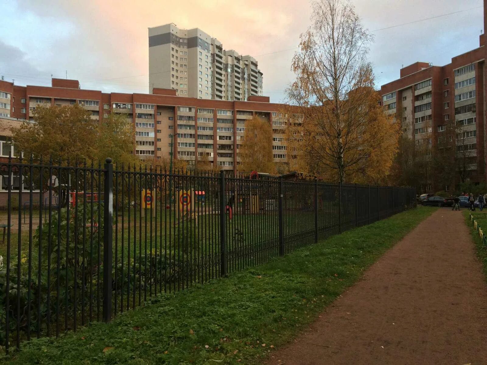 Санкт петербург авиаконструкторов 4. Магнит косметик, санкт-петербург, комендантский проспект, 9, корп. Авиаконструкторов д4 к1. Стоматология комфорта саратов. Санкт петербург авиаконструкторов 4.