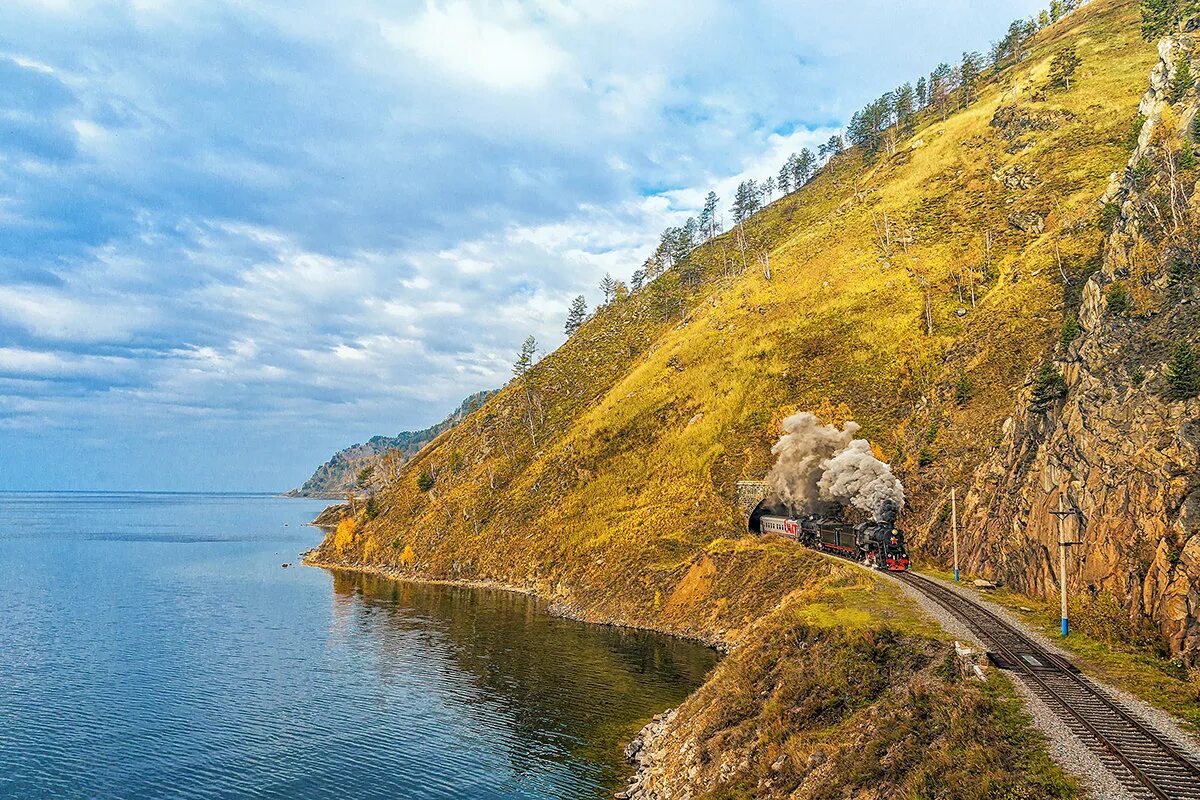 паровоз кругобайкальская железная дорога. байкал кругобайкальская железная дорога. станция байкал кбжд. экскурсия на поезде байкал. станция байкал кбжд 2022.