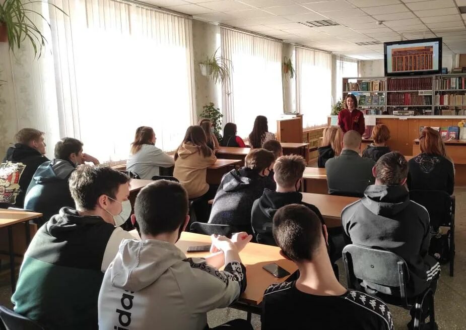 Сайт алтайский политехнический. Алтайский политехнический техникум Барнаул. Южный колледж Барнаул. АПТ техникум Барнаул. Политехнический колледж Барнаул.