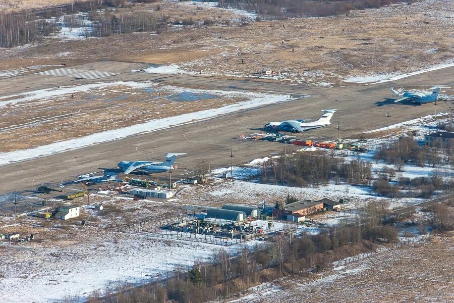Аэропорт ермолино. Аэропорт ермолино калужская область. Военный аэродром ермолино. Аэропорт ермолино. Аэродром ворсино.