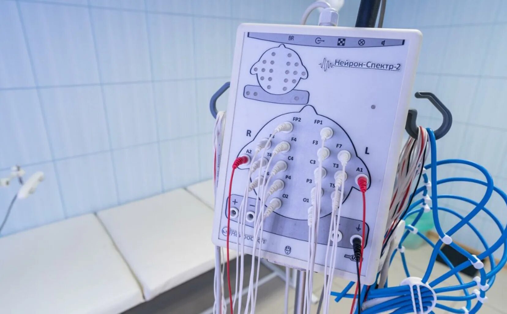 Электроэнцефалограф 32-канальный Нейрон-спектр-5. Электроэнцефалограф Нейрон-спектр-4/п. Электроэнцефалограф Нейрон-спектр-2. ЭЭГ аппарат Нейрон спектр 3.