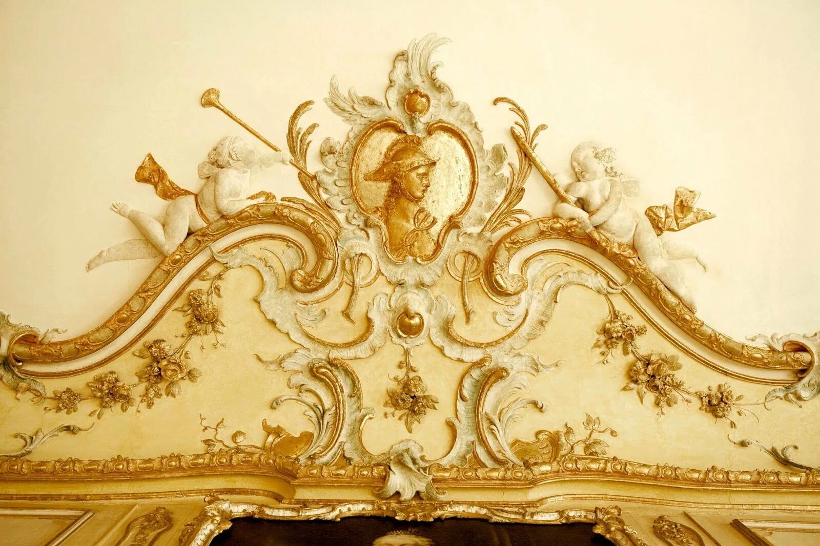 Интерьеры барокко и рококо. Стиль рококо в интерьере. Rococo. Рокайль рококо. Rococo.