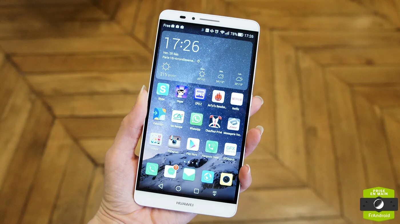 Самсунг 7 дюймов смартфон. Смартфон Хуавей с экраном 5.5 дюйма. Huawei Ascend с большим экраном. Самсунг с экраном 5 дюймов.
