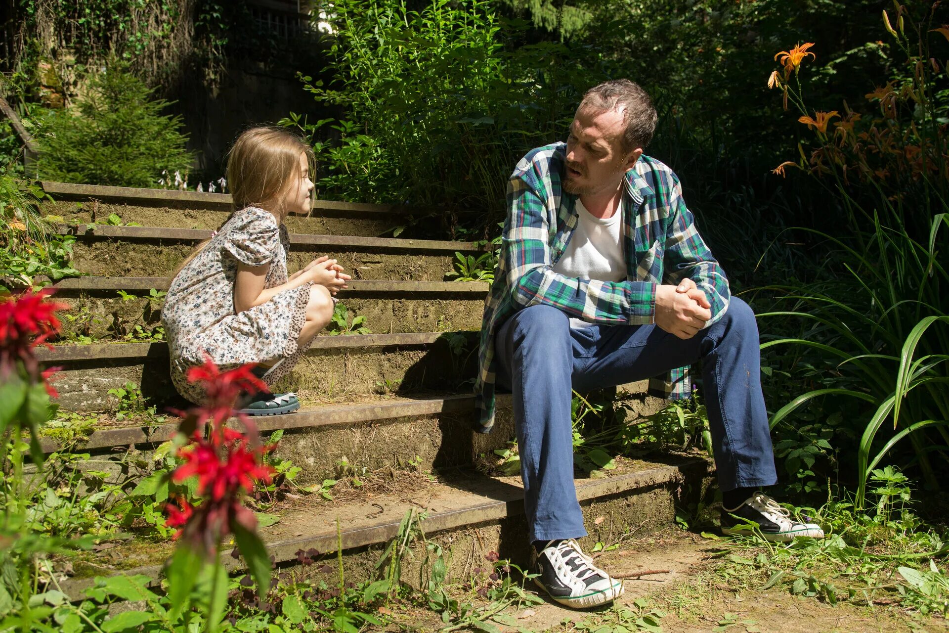 Секта фильм 2019 фильм. Светлана ходченкова секта сериал. Секта с ходченковой. Сериал про секту русский. Секта фильм 2019 италия.