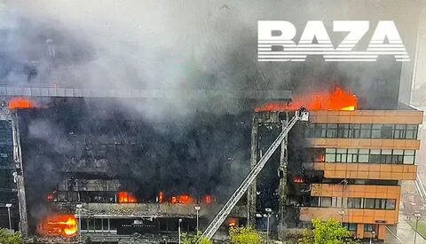 Горит плаза