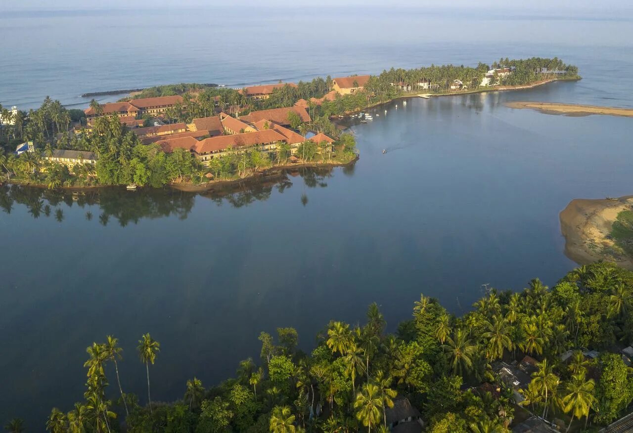 Анантара шри. Анантара Калутара. Anantara Kalutara Resort. Kalutara Resort Шри-Ланка. Отель Anantara Kalutara Resort 5.