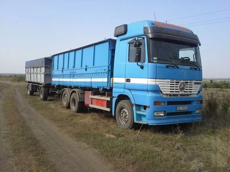 Камаз 65117 самосвал зерновоз. Man f2000 зерновоз. Ман ф2000 грузовик зерновоз. Daf xf 105 460 зерновоз. Ман командор f2000 зерновоз.