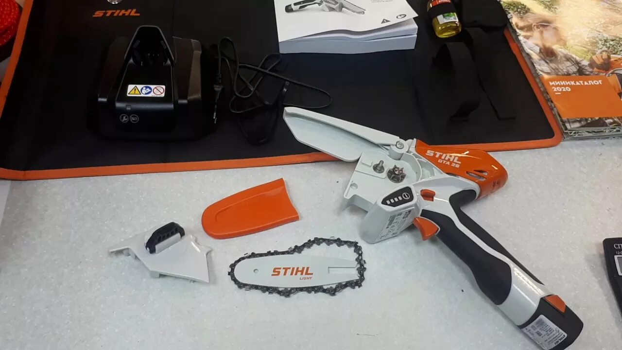 Штиль gta. Stihl GTA 26. Сучкорез аккумуляторный Stihl GTA 26. Мини-пила Stihl GTA 26. Аккумуляторный резак штиль GTA 26.