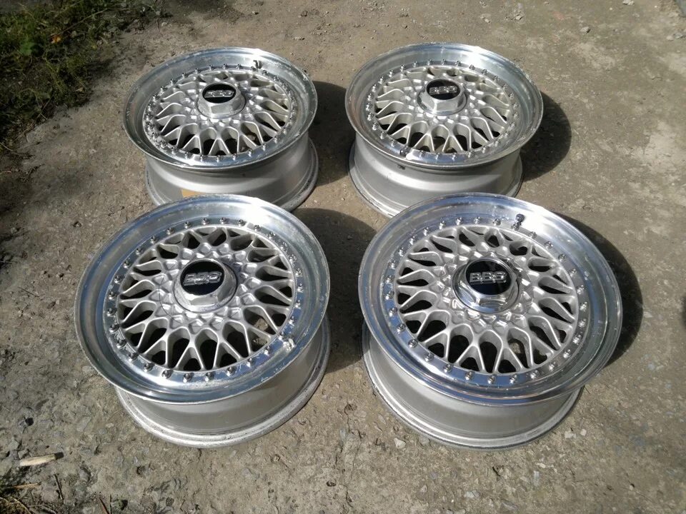 Купить диски б у спб. BBS RS 224 r15. 2112 BBS r15. BBS RS r14. Диски BBS r14 2114.