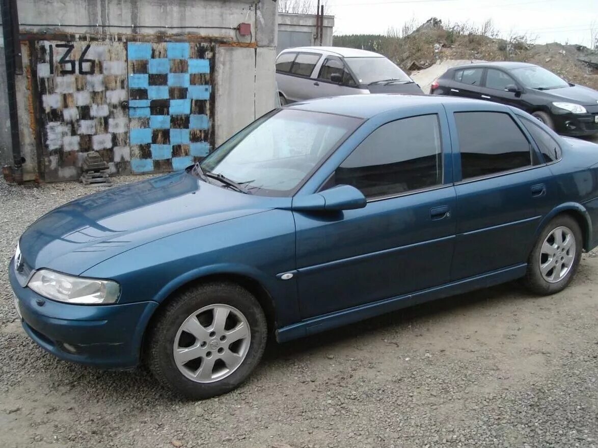 Купить опель вектра б рестайлинг. Opel Vectra b Рестайлинг 2001. Opel Vectra b 2001 седан. Opel Vectra 1.8 МТ, 2000,. Opel Vectra 2001 1.8 седан.