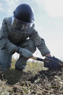 Работа гуманитарное разминирование
