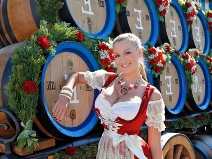 Грудастая немецкая