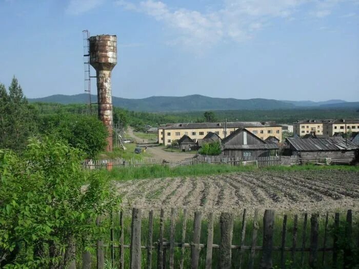 Село Горин Хабаровский край. Поселок Уктур Комсомольский район Хабаровский край. П Боктор Комсомольский район. Поселок Боктор Хабаровский край. Огромная п з