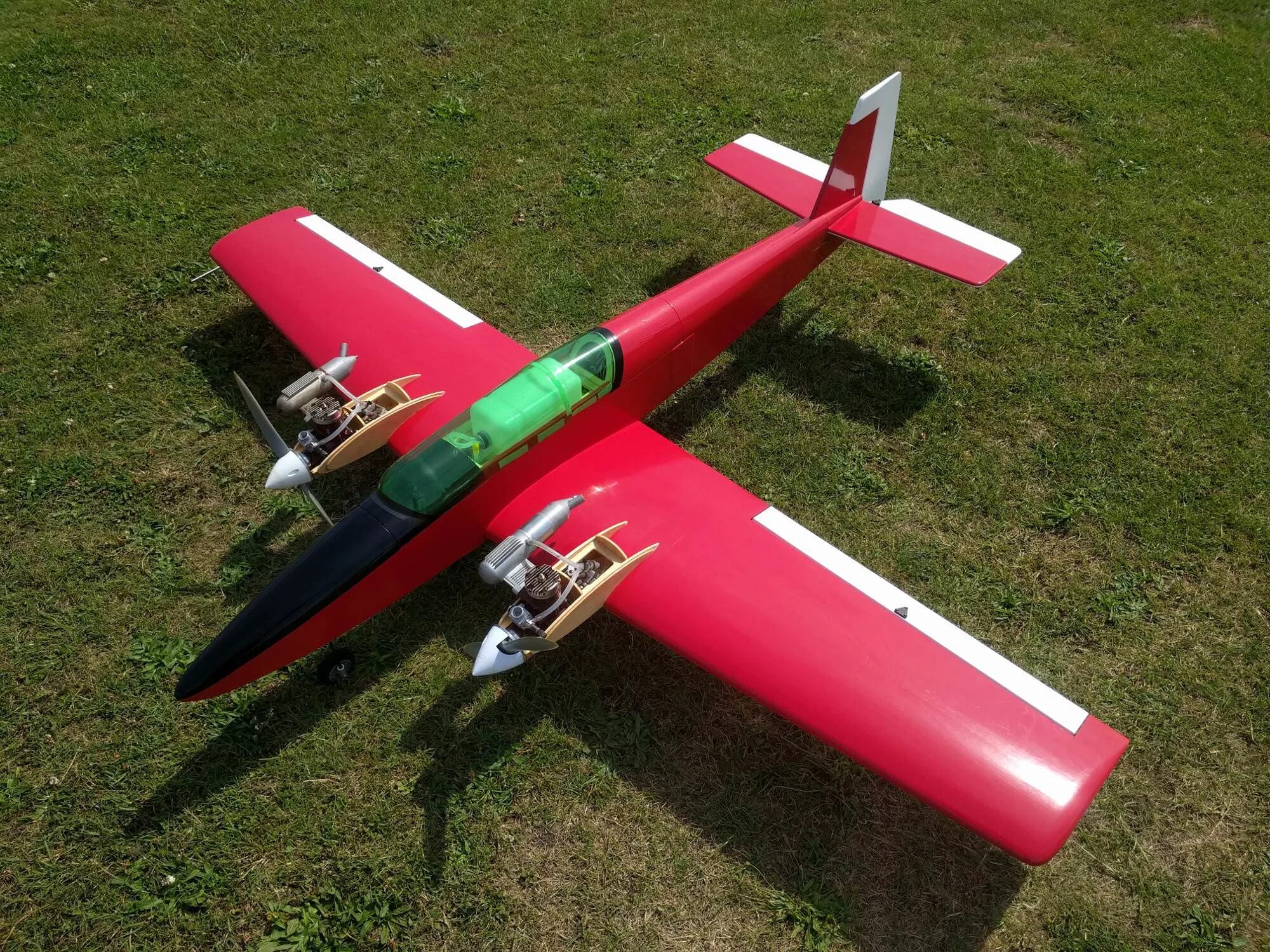 Rc plane. Радиоуправляемый самолет летающий. Авиамодели самодельные. Rc plane. 4 motors rc plane.