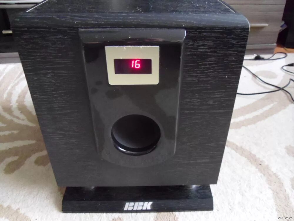 саб bbk 40w. сабвуфер bbk 150 ватт. 1 1020s. домашний серый с черным стеклом сабвуфер ббк. домашний сабвуфер bbk innovation sub.