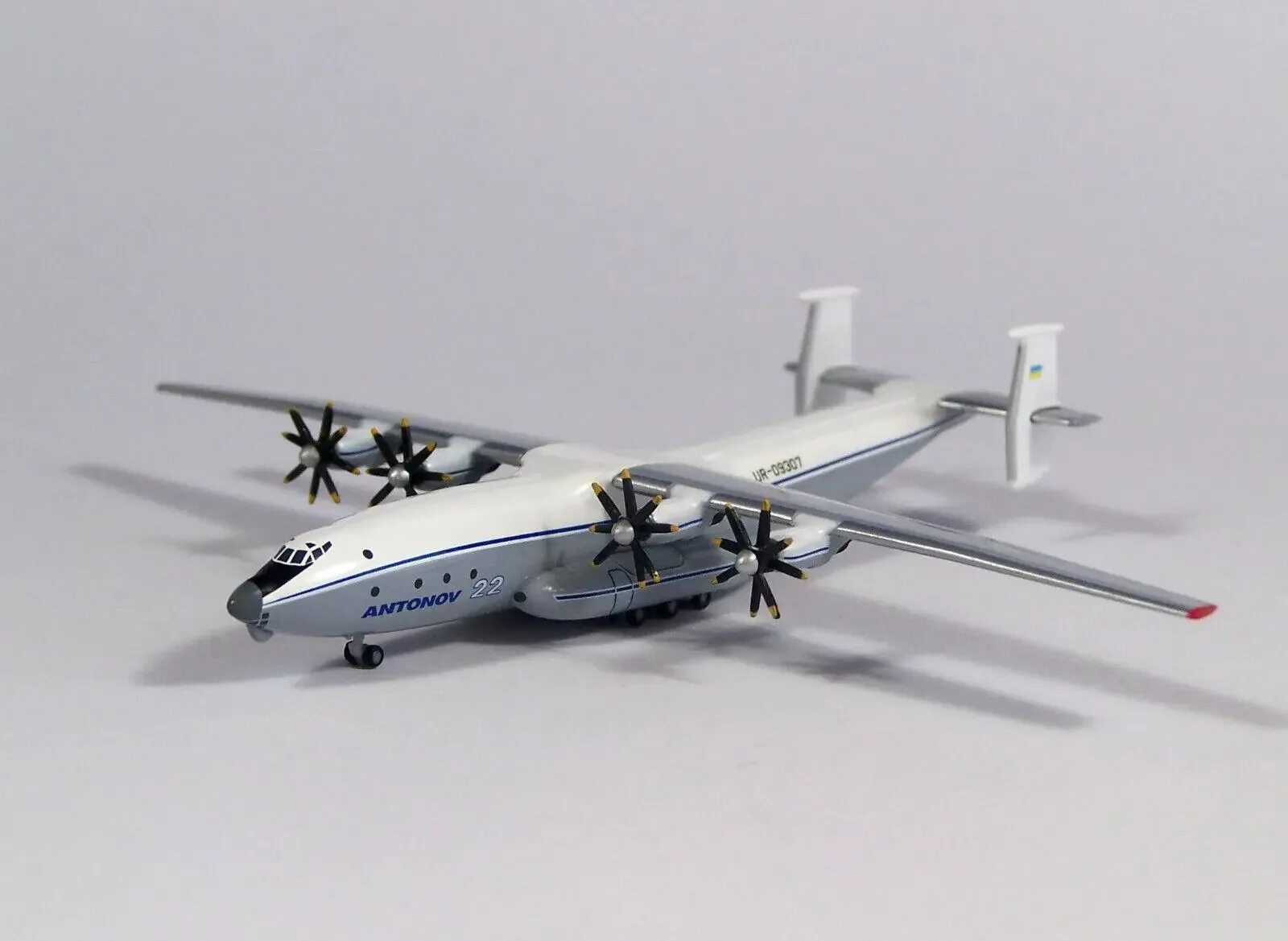 Ан-22 антей модель 1:72. Ан-22 1/144. Модели ан 22. Модель ан-22 антей. Модели ан 22.