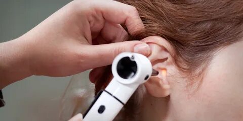 Чем можно убрать пробку в ухе