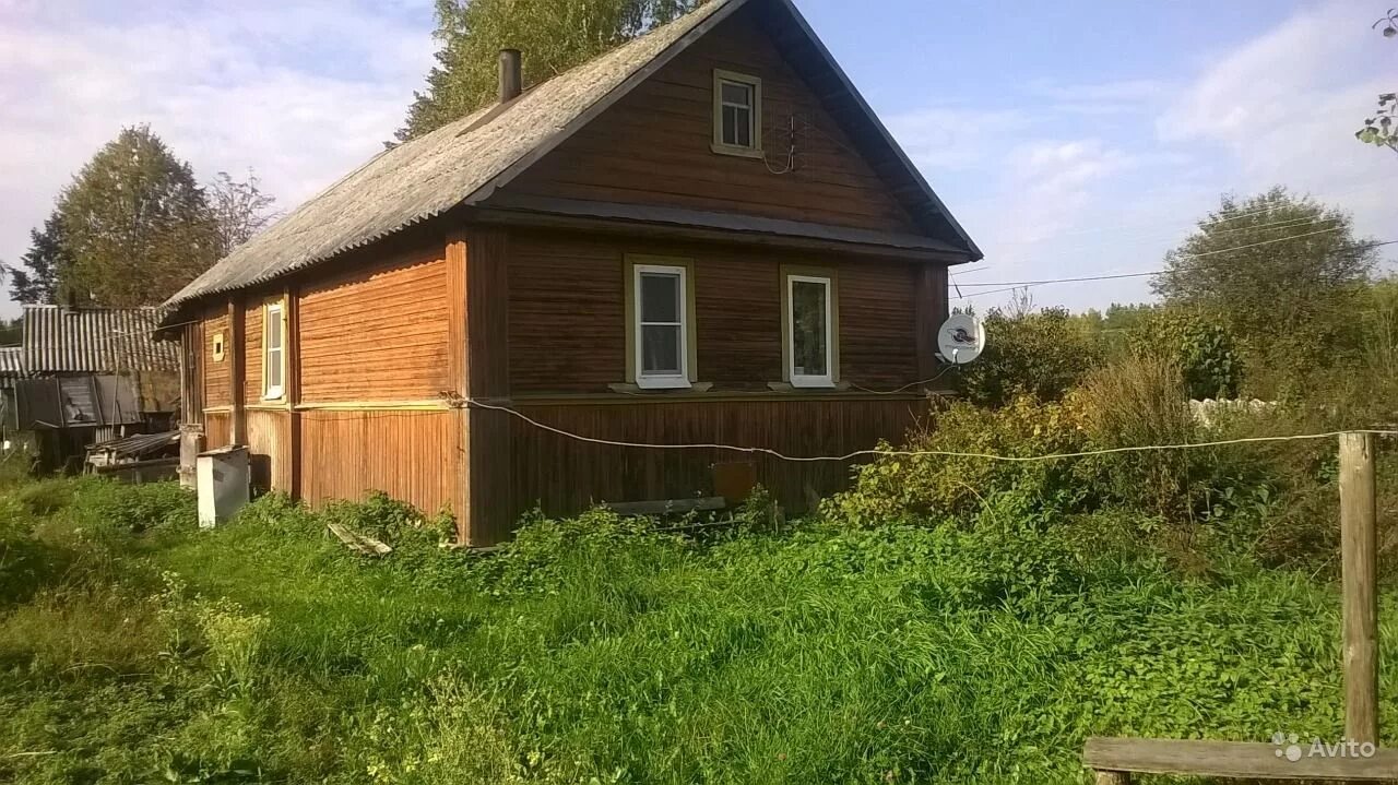 Дома в окуловке новгородской области. Топорок Окуловский район Новгородская область. Поселок Топорок Окуловский район. Деревня Окуловка Новгородской области. Новгородская обл Окуловский р-н Топорок п.