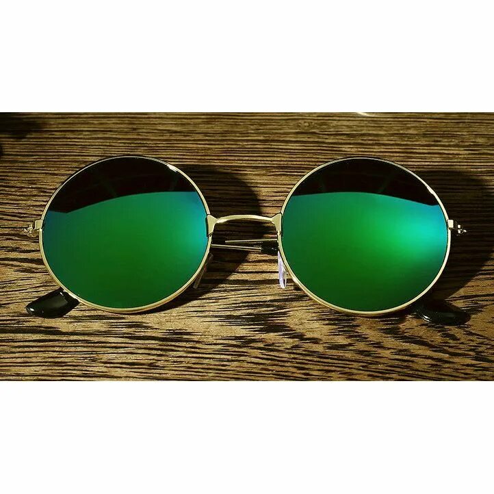 Sunglasses buy. Круглые солнцезащитные очки. Круглые зеркальные очки. Зеленые круглые очки. Круглые очки с зелеными стеклами.