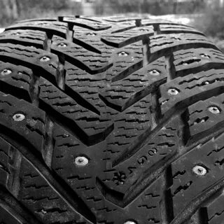 Nokian hakkapeliitta 8 235 65 r17